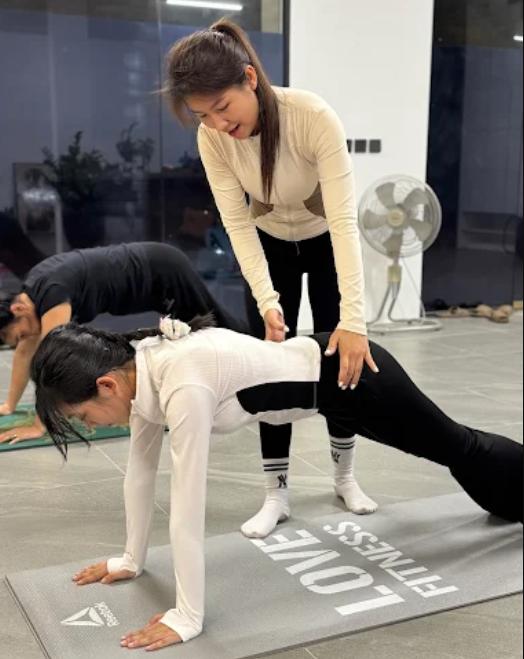 Linh Yoga 