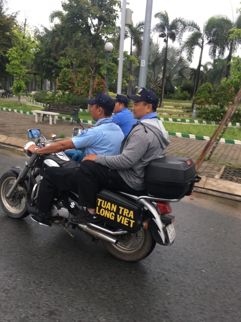 Công cụ hỗ trợ đầy đủ và hiện đại