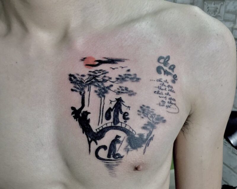 Xăm chữ Cha Mẹ thư pháp nghệ thuật trên ngực