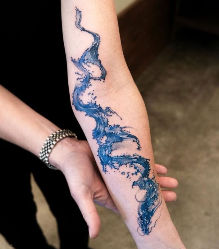 Xăm rồng nước mang đến thuận lợi và suôn sẻ trong công việc cũng như cuộc sống