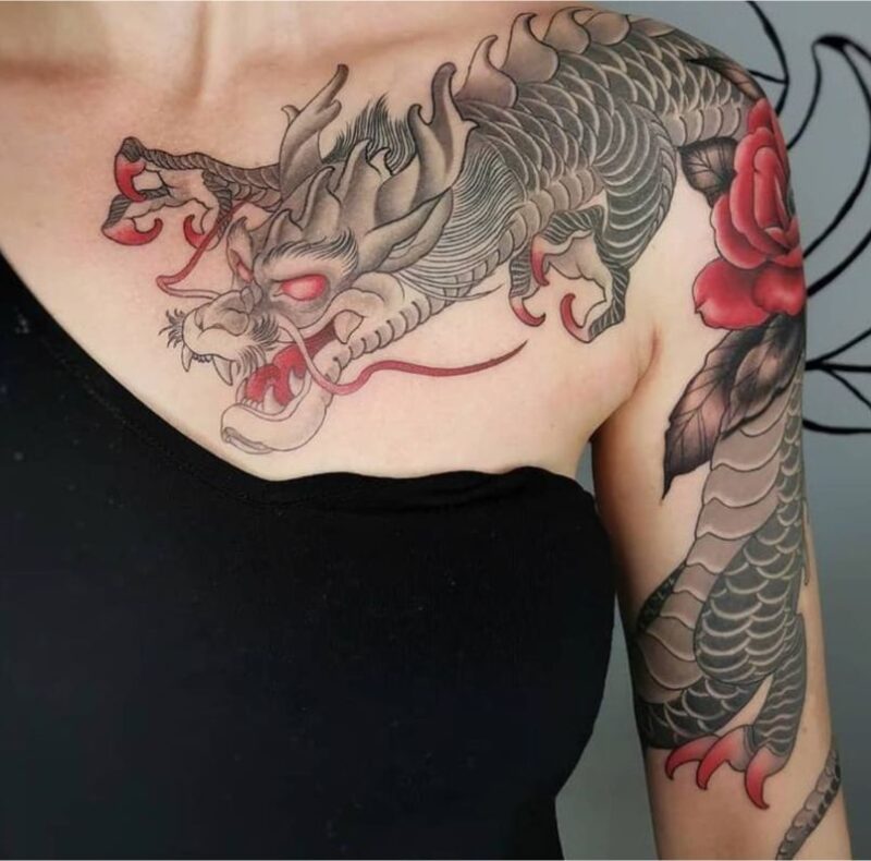 Rồng vắt vai là mẫu hình xăm có sự sáng tạo mới lạ