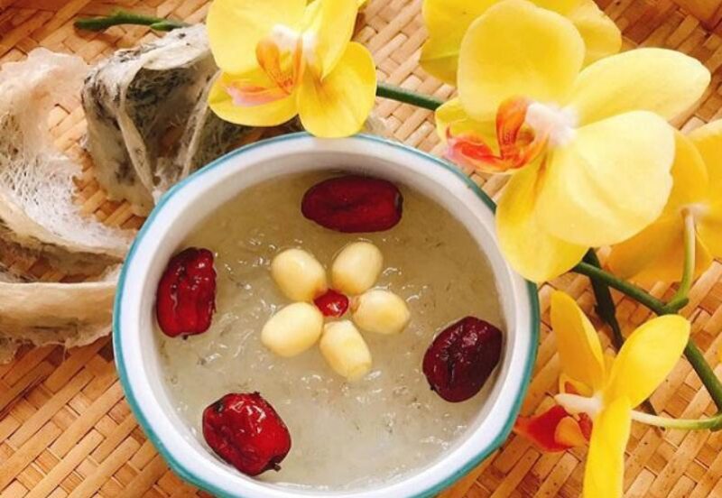 Cách chưng yến với táo đỏ và hạt sen