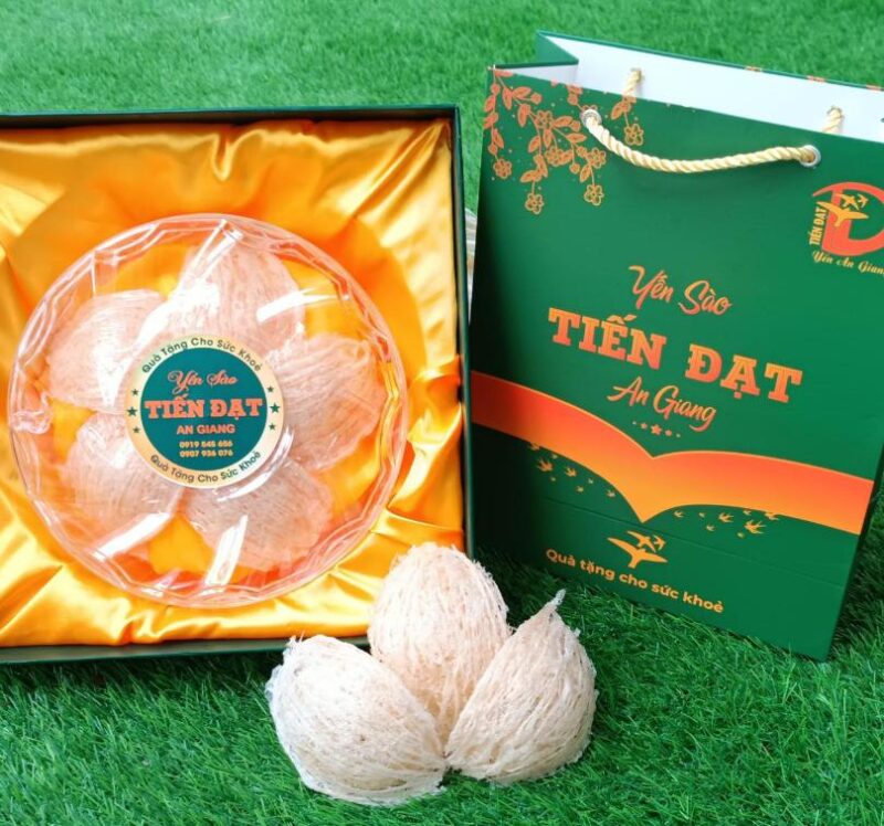 Cửa hàng yến sào Tiến Đạt