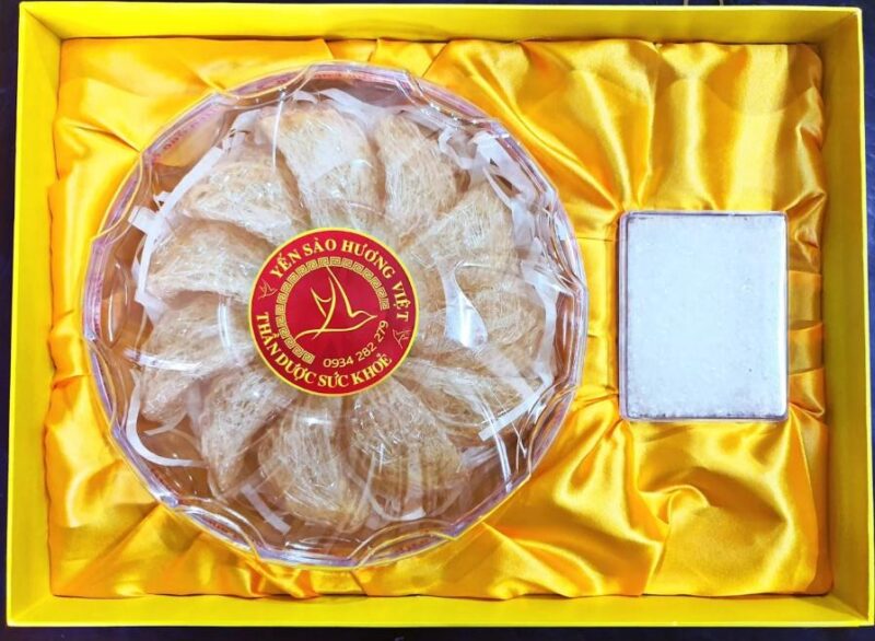 Cửa hàng yến sào Hương Việt