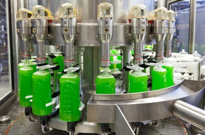 Máy chiết rót được ứng dụng rộng rãi trong ngành sản xuất công nghiệp