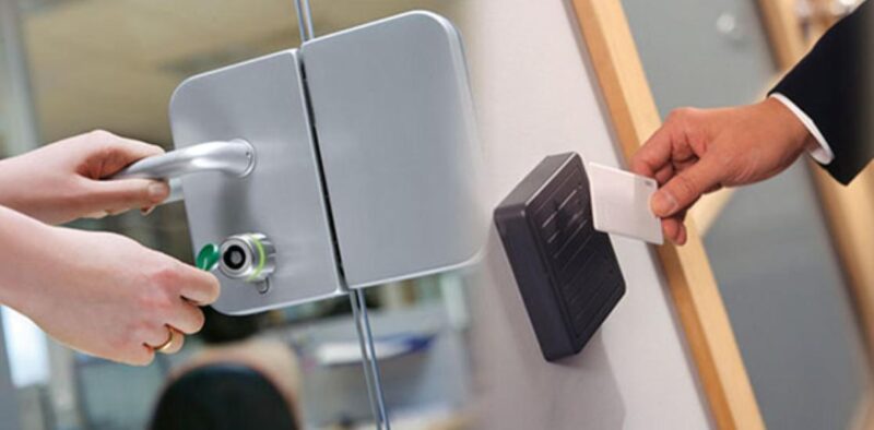 Thẻ từ giúp cho việc kiểm soát ra vào một cách thuận tiện